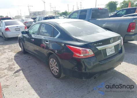 2013 Nissan Altima 2.5 from USA, damaged, VIN 1N4AL3AP7DN438151